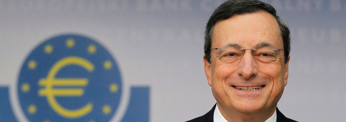 Mario Draghi enttäuschte die Märkte nicht - Kritiker bleiben jedoch skeptisch, ob die Liquidität wieder aus dem Markt kommt.