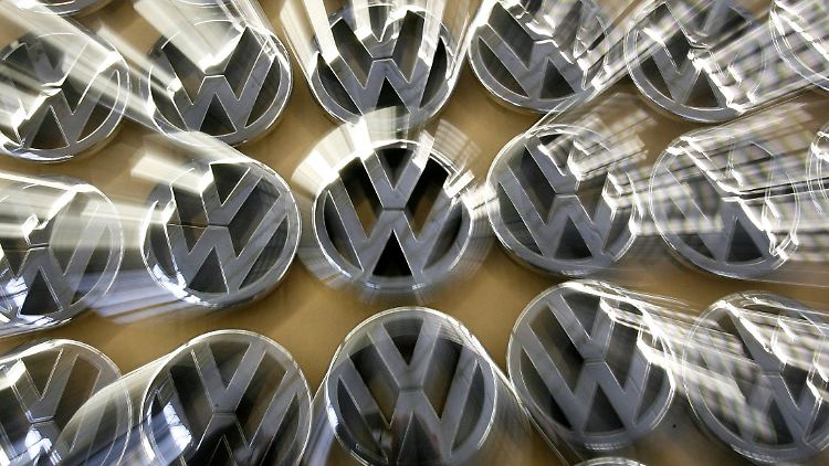 2012-09-03T152834Z_01_WOB103_RTRMDNP_3_VW-GOLF.JPG724613207213680120.jpg