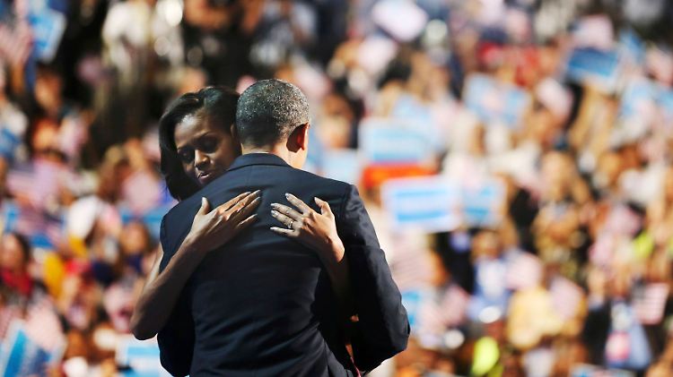 Obama und seine beste Wahlkampfhelferin vor den Delegierten des Demokraten-Parteitags in North Carolina.