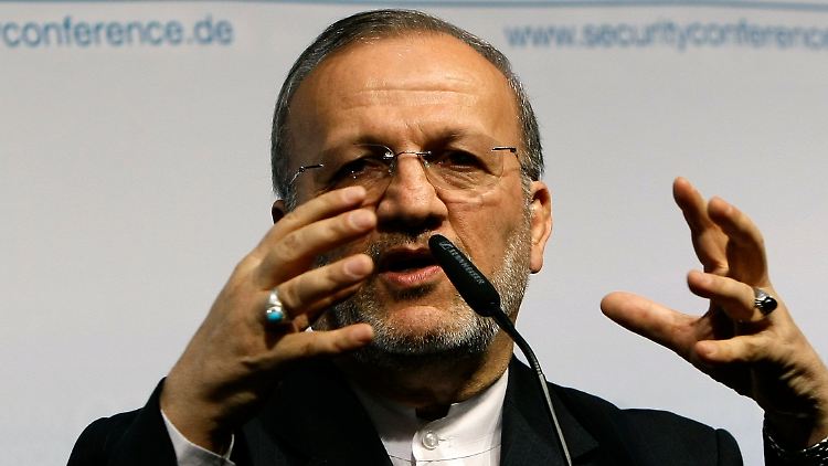 Mottaki machte nach Angaben von IAEA-Präsident Amano bei einem gemeinsamen Gespräch keine konkreten Angebote.