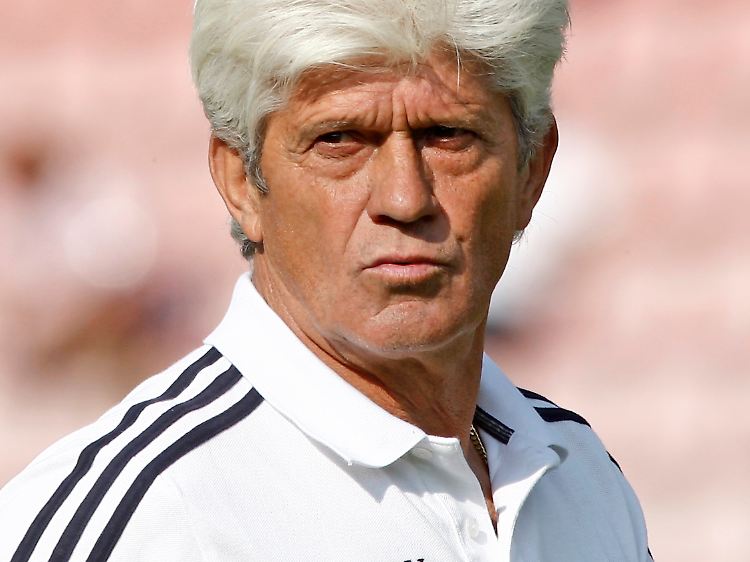 So kernige und gutfrisierte Trainer wie Werner Lorant gibt es in der Liga immer seltener.