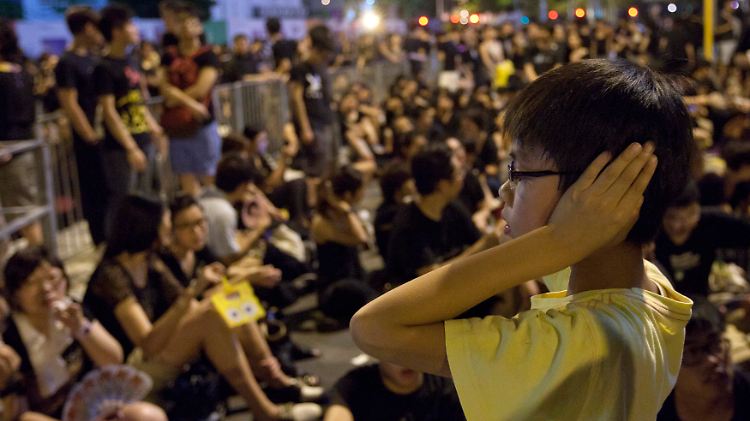 Zehntausende Menschen in Hongkong protestierten gegen die Pläne Leungs.