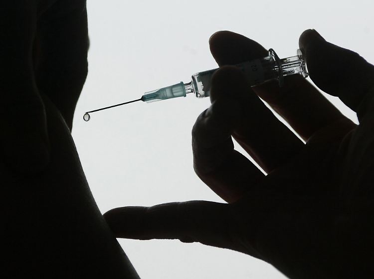 Das Bundessozialgericht bestätigte, dass die bei der gesetzlichen Krankenversicherung geltende Altersgrenze auch für die Sozialhilfe gilt.
