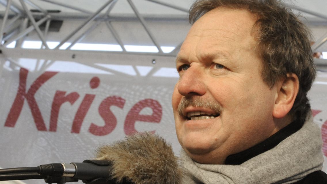 Bsirske sprach vor 14.000 Demonstranten in Hannover.