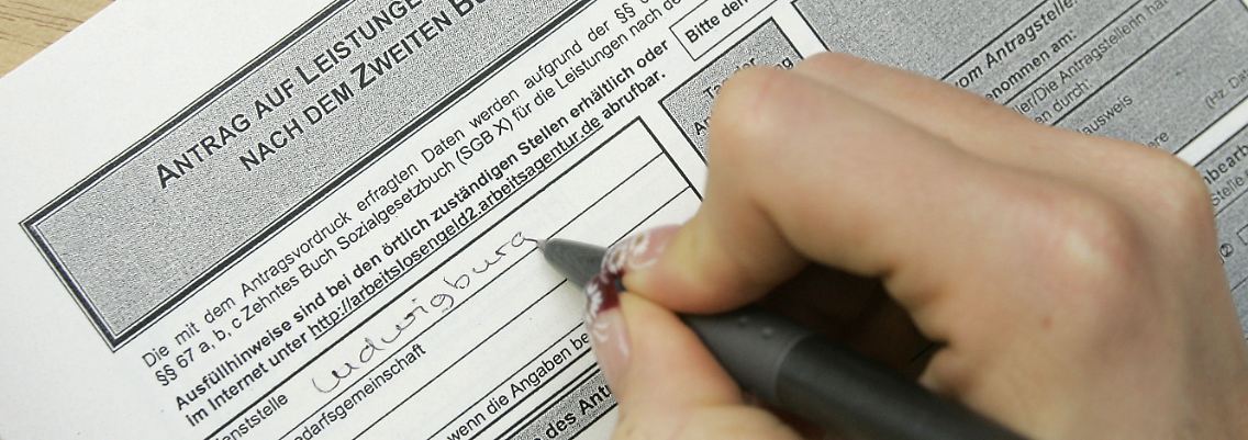 Arbeitslosengeld-II-Antrag: Die Berechnungsgrundlage steht infrage.