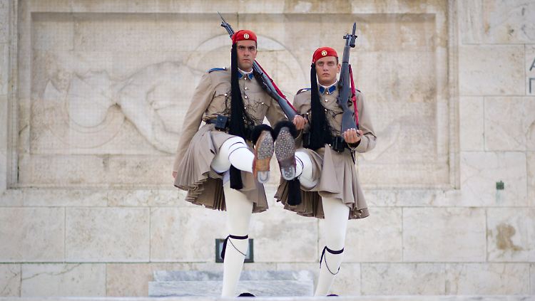 Vor dem Parlamentsgebäude in Athen.