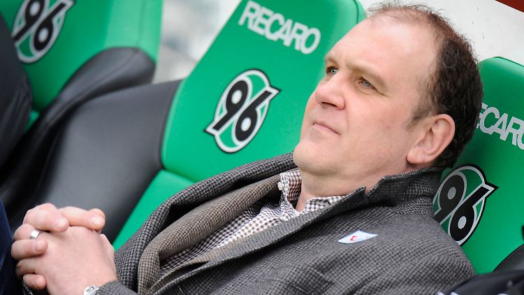 Will bis zum Jahresende noch langsam machen: Jörg Schmadtke.