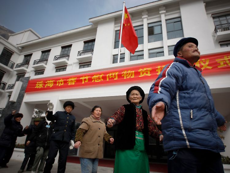 China feiert mittlerweile die Errichtung zahlreicher neuer Schulen als nationale Errungenschaft.