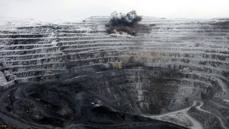 Ein durchaus dreckiges Geschäft: Gold-Tagebau in der Olimpiadinskoje-Mine rund 660 Kilometer nordöstlich von Krasnojarsk.