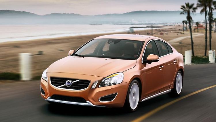Auffällige Formen statt schwedischer Zurückhaltung: Volvo zeigt das neue Mittelklassemodell S60.