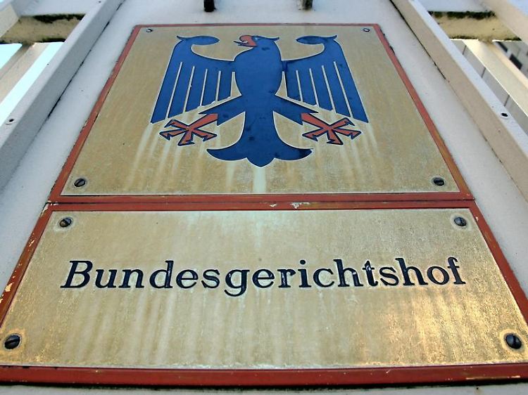 Die BGH-Richter urteilten: Ein Tarifwechsel innerhalb eines Krankenversicherungsvertrags darf nicht zu Ungunsten des Versicherten ausfallen.