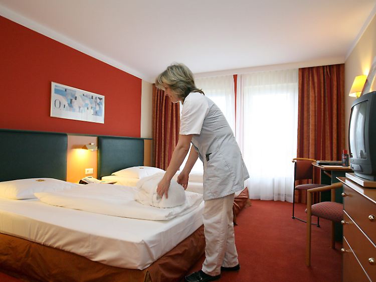 Nicht alles, was die Hotelangestellten ins Zimmer legen, darf man mitnehmen.