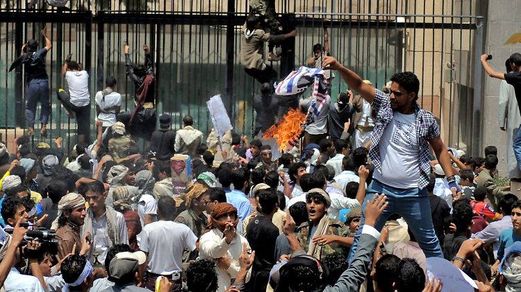 Beim Sturm auf die US-Botschaft in Sanaa.