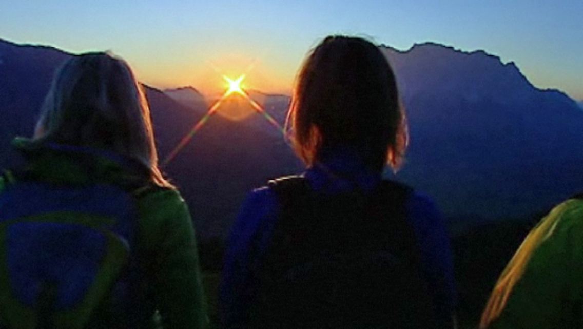 Sonnenaufgang_Zugspitze.jpg