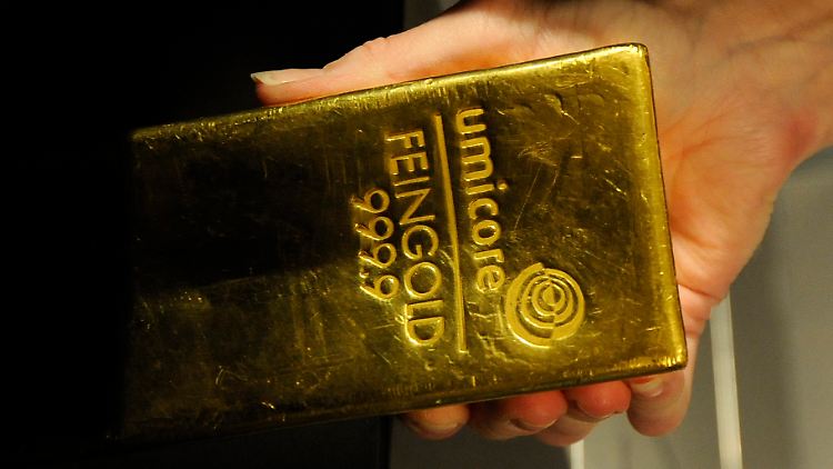 Die US-Notenbank flutet die Märkte mit neuem Billiggeld - das treibt Gold und Rohstoffpreise weltweit in neue Höhen.