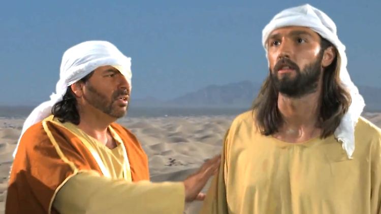 Mohammed (rechts) wird in dem Film "Unschuld der Muslime" als verrückt dargestellt.