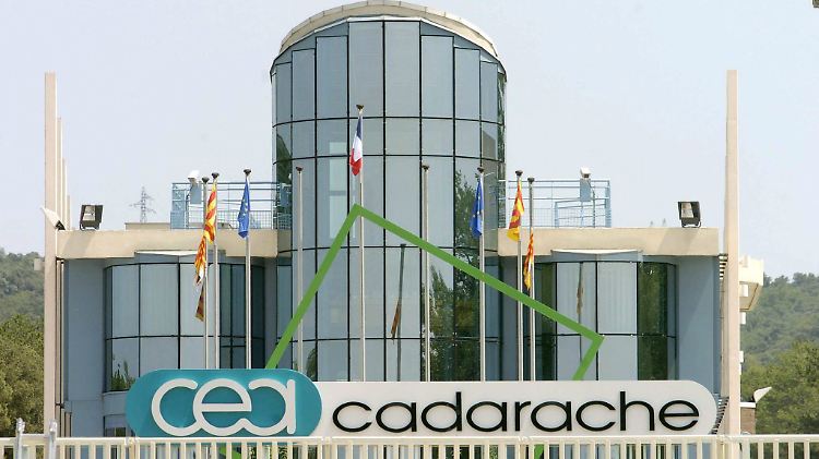 Am Eingang zum Atomic Energy Commissariat (CEA) in Cadarache. Die Iter unterliegt schon jetzt einer Preissteigerung von 300 Prozent.