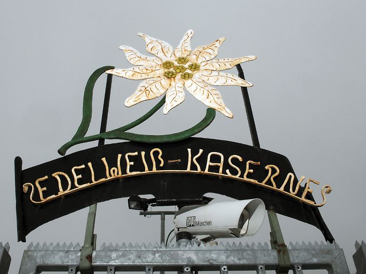 Die "Edelweiß-Kaserne" in Mittenwald.