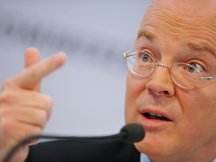 Martin Blessing glaubt, dass Griechenland einen weiteren Schuldenschnitt braucht.