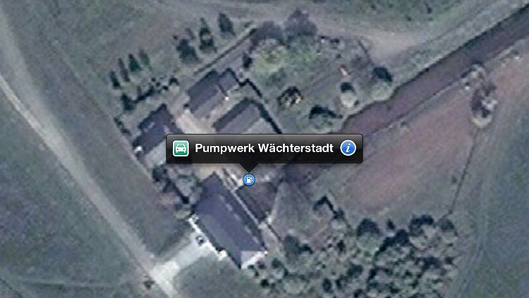 Die Suche nach einer Tankstelle kann im gefühlten Nichts enden, etwa im Pumpenwerk Wächterstadt, das die neue Karten-App fälschlicherweise als Benzinquelle empfiehlt.