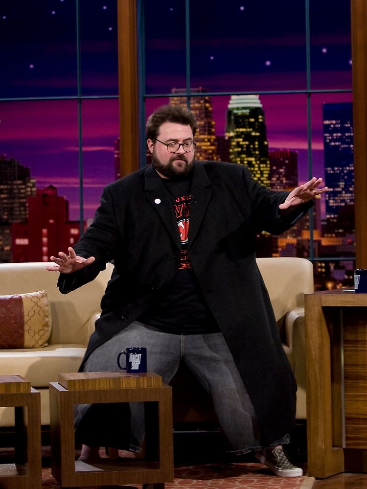 Keine Probleme auf dem Sofa: Kevin Smith bei einer Fernseh-Show.