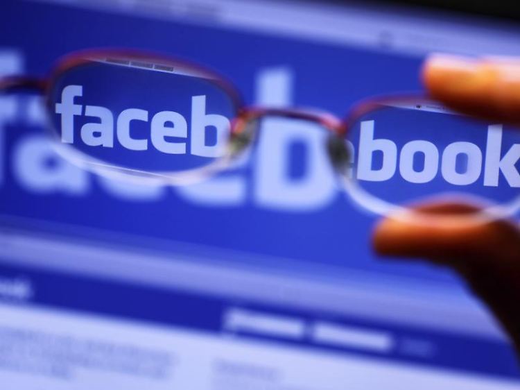 Die automatische Gesichtserkennung soll nach der Vorstellung von Facebook den Nutzern helfen, ihre Freunde in Fotos zu finden und zu markieren.
