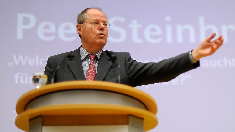 Peer Steinbrück soll die meisten Chancen gegen Merkel haben, heißt es.