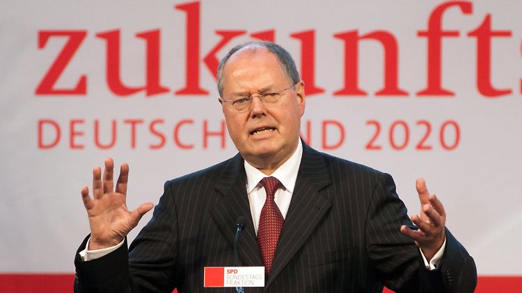 Steinbrück in Berlin auf dem Zukunftskongress der SPD-Bundestagsfraktion.