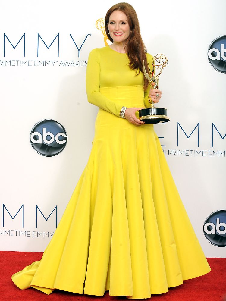 Julianne Moore - farblich mit Claire Danes abgestimmt - erhielt den Preis für ihre Sarah-Palin-Darbietung.