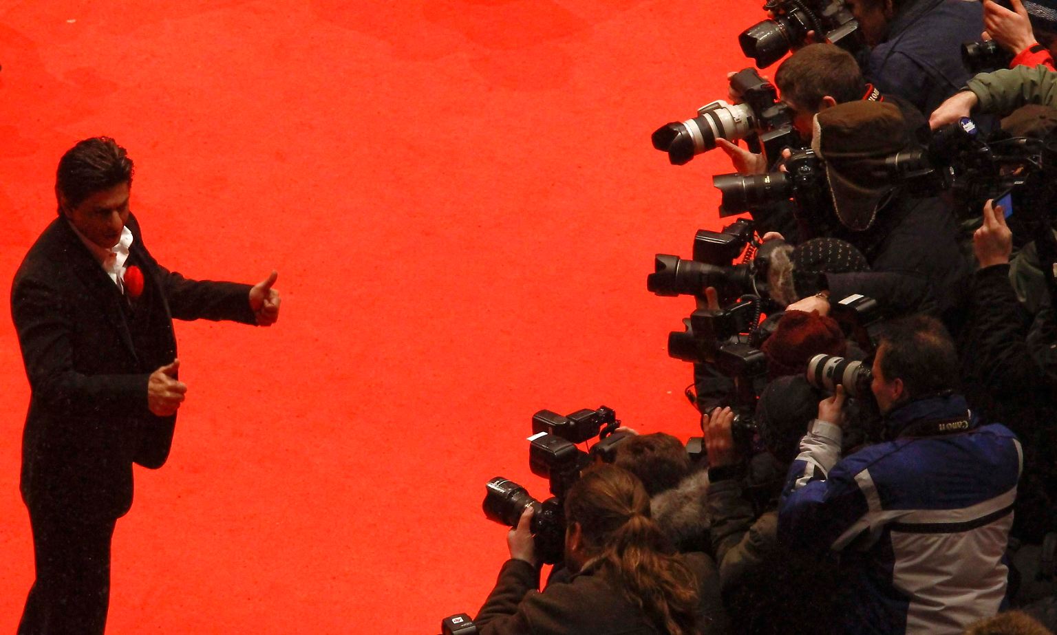 Zwei Jahre nach seinem umjubelten Besuch bei der Berlinale kommt Bollywood-Superstar Shah Rukh Khan erneut zu den Internationalen Filmfestspielen in Berlin.