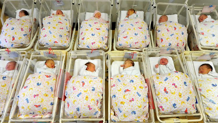 0,4 Prozent aller Kinder in Deutschland landen früher oder später im Heim.