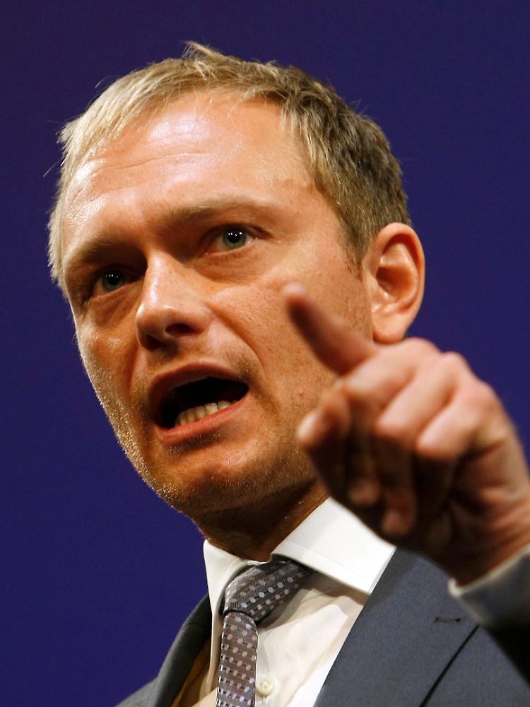 Linder erklärt die Personaldebatte für beendet: "Der Kapitän ist Westerwelle."