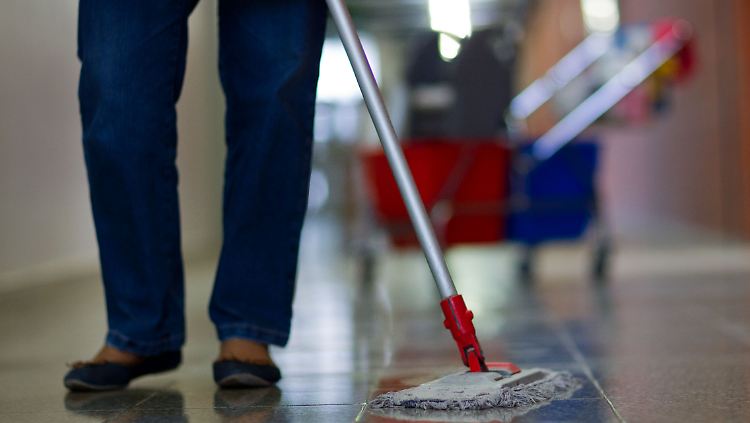 Dienstleistungen am Fiskus vorbei gehören in deutschen Haushalten dazu.