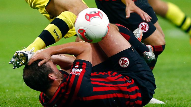 Vier Siege, dann kam der BVB: Die Frankfurt hatten in der ersten Halbzeit ihre Probleme.