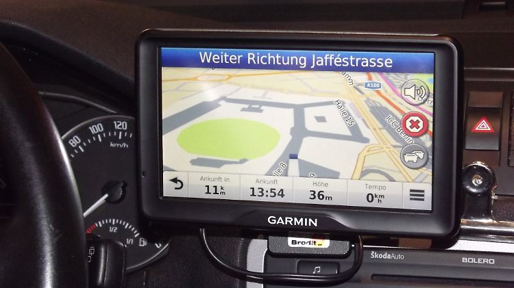 Im Diesel 760 LMC ist ein digitaler Verkehrsfunkempfänger verbaut.