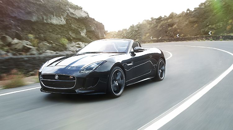 Der F-Type lockt mit den immer gleichen Reizen eines Sportwagens.