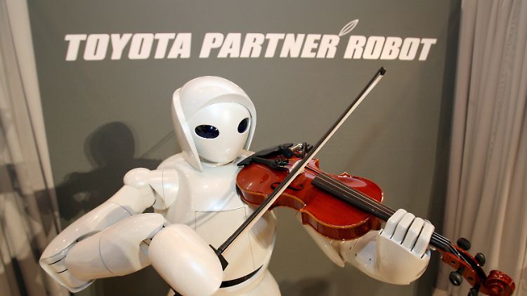 Bereits 2007 präsentierte Toyota humanoide Roboter.