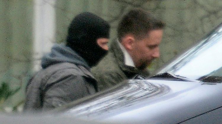 Für Ralf Wohlleben (r.) gelten jetzt verschärfte Haftbedingungen.