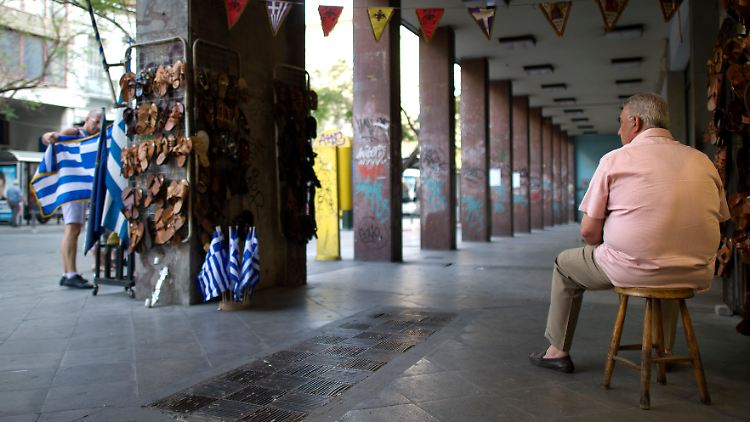 Warten, warten, immer wieder warten: Die griechische Krise stellt ganz Europa auf eine harte Probe.