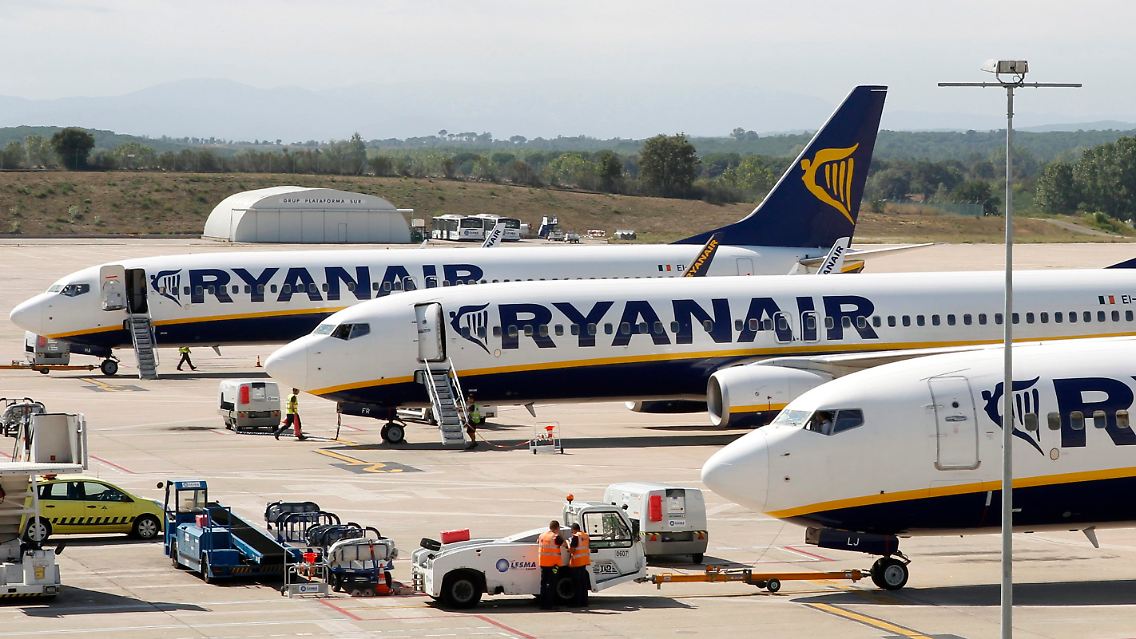 2012-09-20T111958Z_01_BAR101_RTRMDNP_3_RYANAIR-SAFETY-MEETING.JPG3087452935902989838.jpg