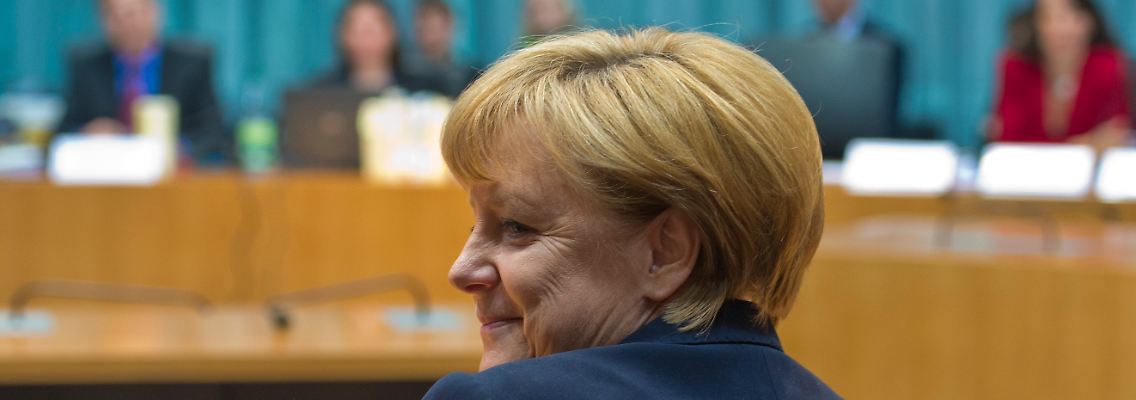 Merkel bei der Anhörung.