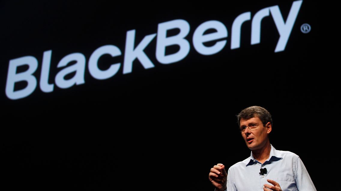 2012-09-25T171922Z_01_SJO06_RTRMDNP_3_BLACKBERRY-CEO.JPG8650530055540709115.jpg
