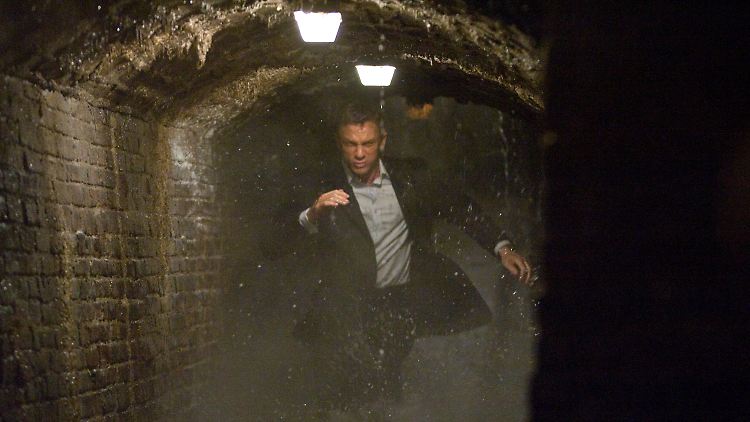 "Betonte Körperlichkeit und artistische Kabinettstückchen": Daniel Craig sorgte für die dringend benötigte Modernisierung der Bond-Reihe.