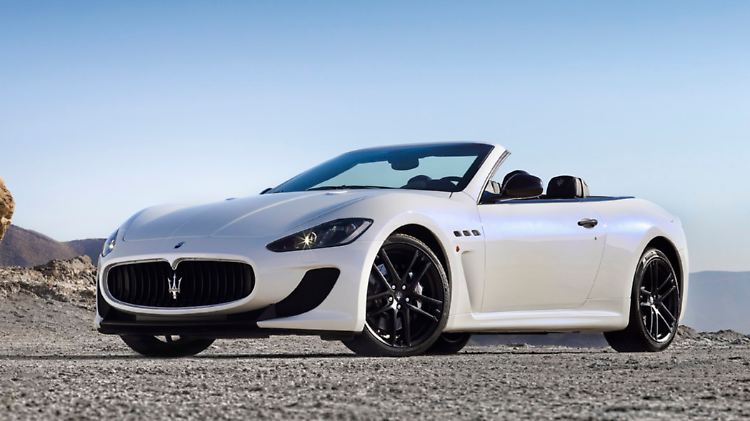Lässt keine Zweifel an seinen Ambitionen: das Maserati Gran Cabrio MC.