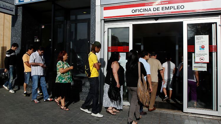 Jeden Monat ein Rekord in der Eurozone: Immer mehr Menschen sind arbeitslos.
