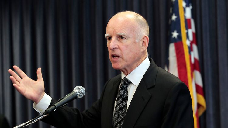 Jerry Brown, der Gouverneur Kaliforniens,  verbannt die Konversionstherapie.