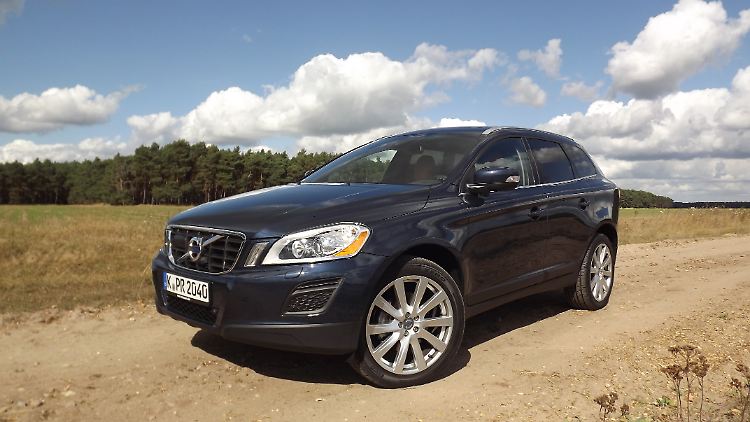 Der XC60 war so etwas wie das erste Gelände-Coupé, das sich überhaupt auf dem Markt tummelte.