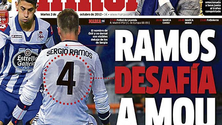 Trikot-Solidarität von Sergio Ramos für Mesut Özil. (Screenshot)
