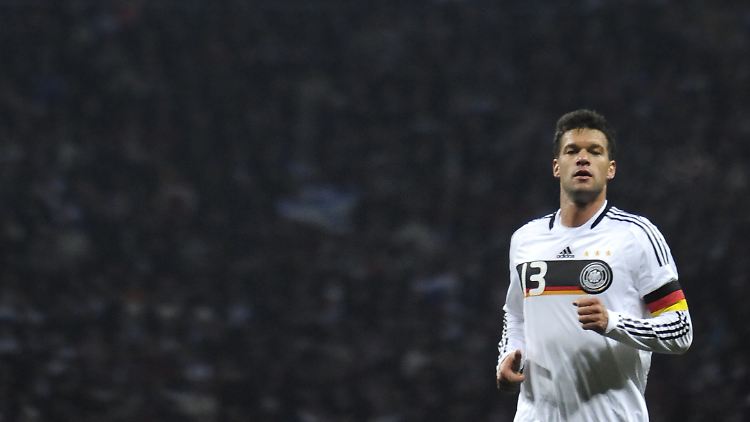 Michael Ballack ist einer der größten deutschen Fußballstars der vergangenen Jahre.