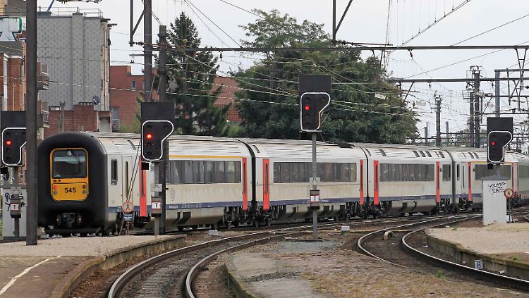 Erst ab Mittwochabend wird der Zugverkehr wieder aufgenommen.